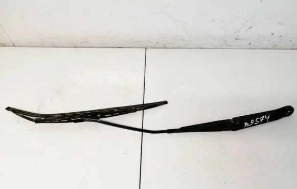 Fiat Punto (188) Front wiper blade arm