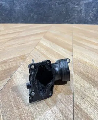 Mercedes-Benz C W204 EGR valve A6460980021 8760979