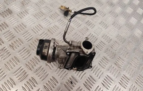 Audi Q7 4M EGR valve 18036664 15050124