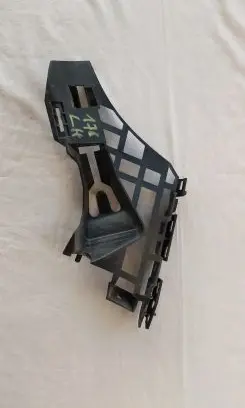 Mercedes-Benz A W176 Front bumper mounting bracket A1768851521