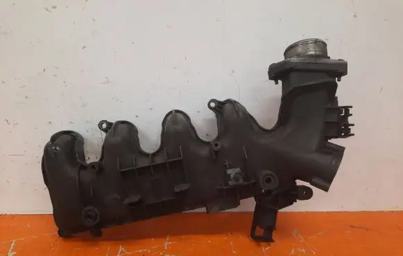 Peugeot 407 Intake manifold 9653808680