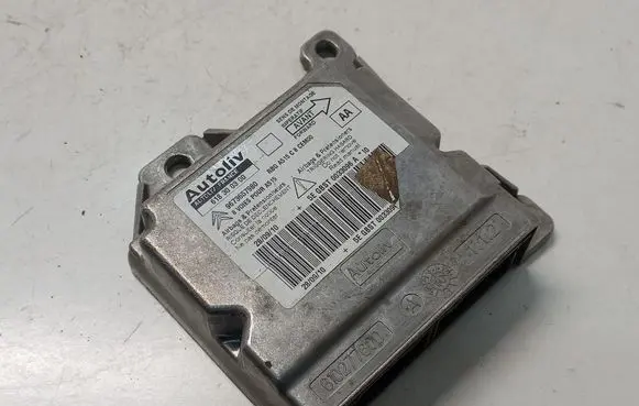 Citroen C3 Aircross Airbag control unit/module 9673657980