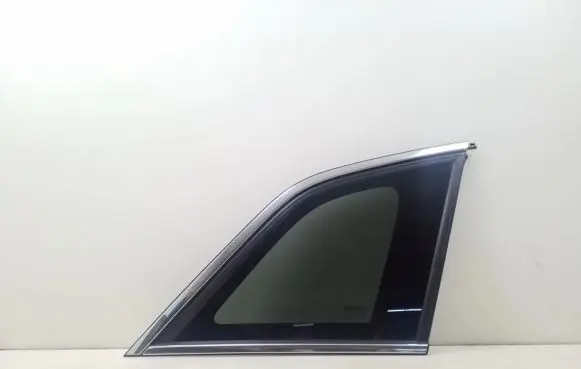 Opel Antara Rear side window 96660069
