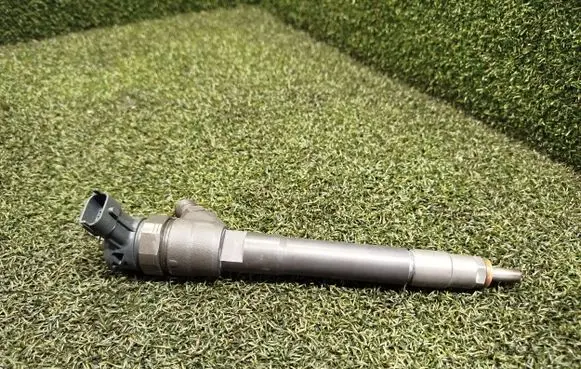 Renault Trafic III (X82) Fuel injector H8201055367 0445110414 55629