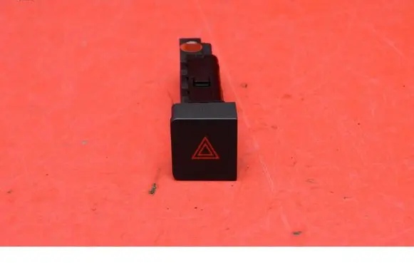 Chevrolet Captiva Hazard light switch 202005304