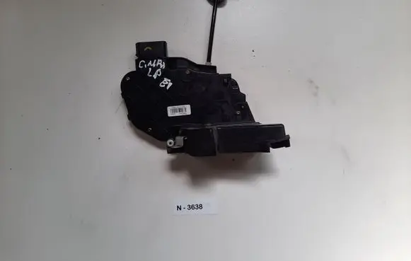Ford C-MAX I Front door lock 3M5AR21813MR