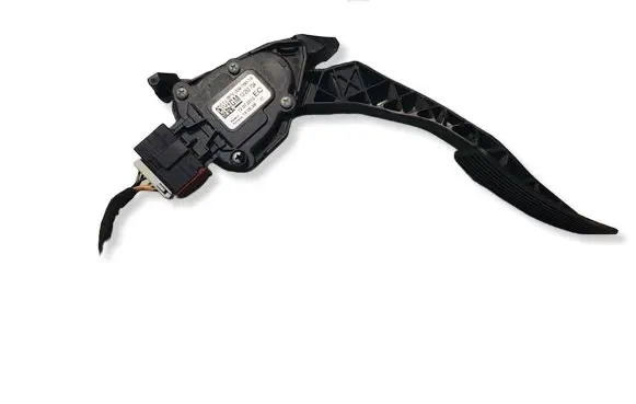 Opel Astra J Accelerator throttle pedal 13252704