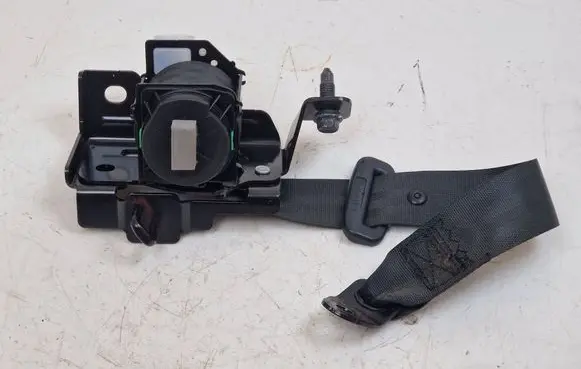 Hyundai i40 Rear seatbelt 898203Z000