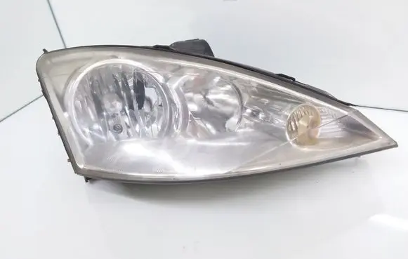 Ford Focus Headlight/headlamp