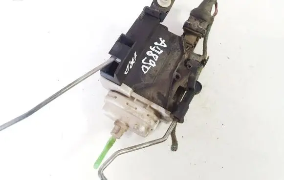 Audi A6 S6 C4 4A Front door lock 4a0173