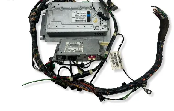 Jaguar XJ X351 Sound amplifier AW9319C164AP
