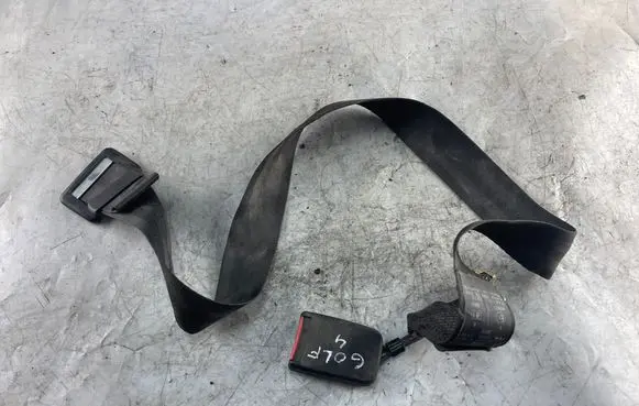 Volkswagen Golf IV Middle seatbelt (rear) 1j0857487