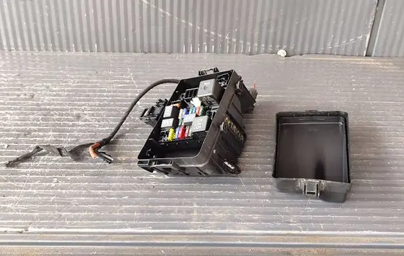 Skoda Octavia Mk4 Fuse box set 5WA907361A