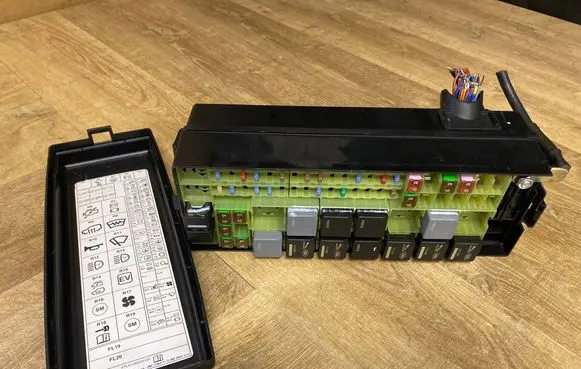 Land Rover Range Rover Sport L494 Fuse box set HL20 FPLA14K016AA