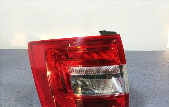 Skoda Octavia Mk3 (5E) Rear/tail lights 5E9945095B