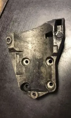 BMW 5 E34 A/C compressor mount bracket 2246821