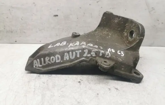 Audi A6 Allroad C5 Gearbox mounting bracket 8D0399114AJ