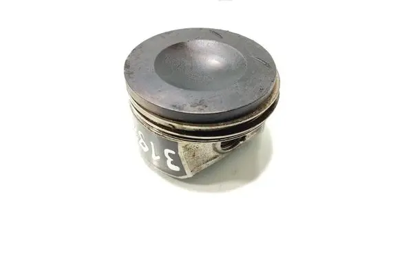 Volkswagen Golf V Piston 