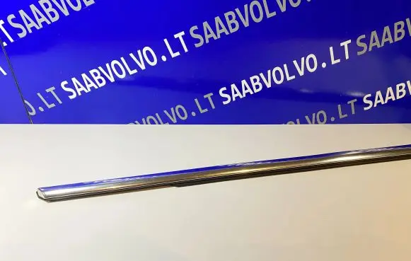 Volvo XC90 Front door trim (molding) 32237179 31845555