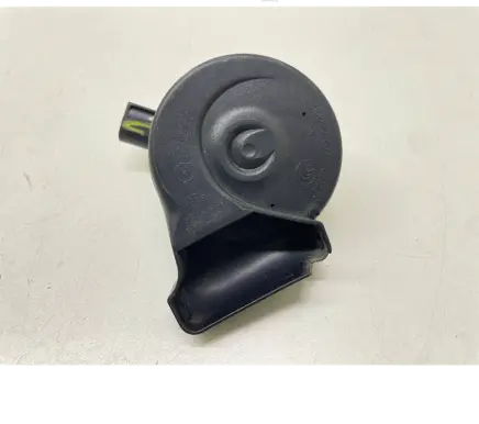 Volkswagen PASSAT B7 Horn signal 7N0951223A 0024082012