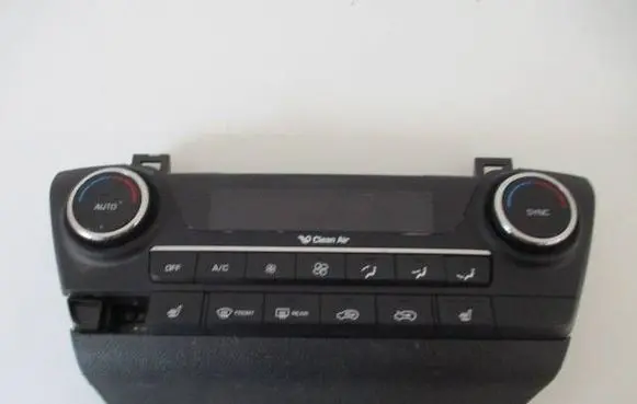 Hyundai Tucson TL Climate control unit 97250D7230TRY