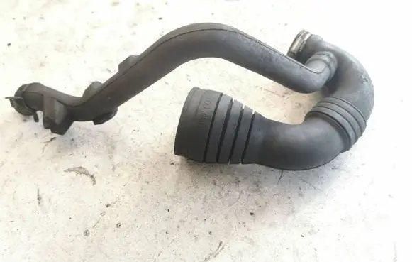 Audi A4 S4 B5 8D Intercooler hose/pipe 028103483af