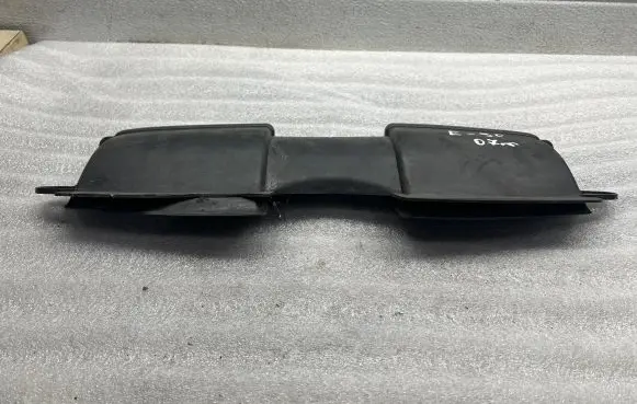 BMW 3 E90 E91 other engine part 7541738