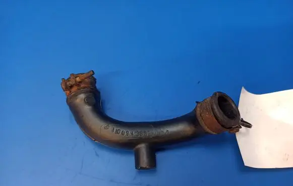 Mercedes-Benz S W126 Breather hose/pipe 1100943882