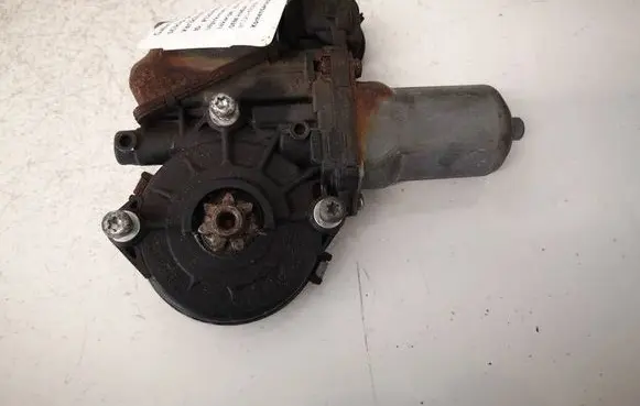 Toyota Prius (XW30) Rear door window regulator motor 8572047080 0620202791
