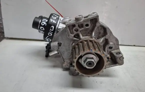 Dacia Duster Fuel injection high pressure pump S27647093 044510763