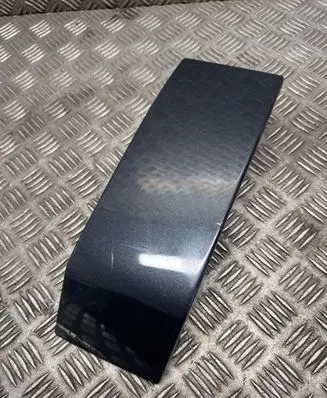 Volvo XC90 Rear/tail light trim molding 30698134
