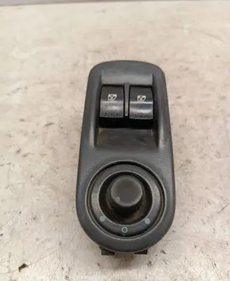 Renault Trafic II (X83) Electric window control switch 8200011867 9116523 29181