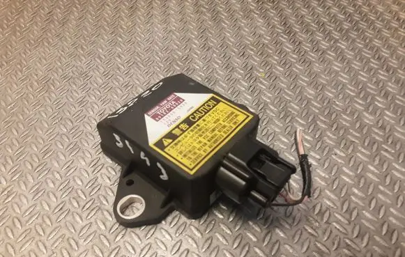 Lexus IS 220D-250-350 Yaw turn rate sensor 8918360020