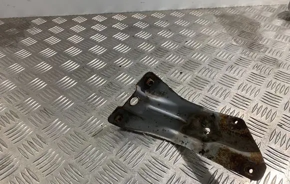 Volkswagen Golf VI Fender mounting bracket 5K6821137