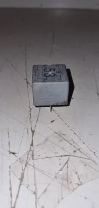 Audi A6 S6 C5 4B Other relay 141951253