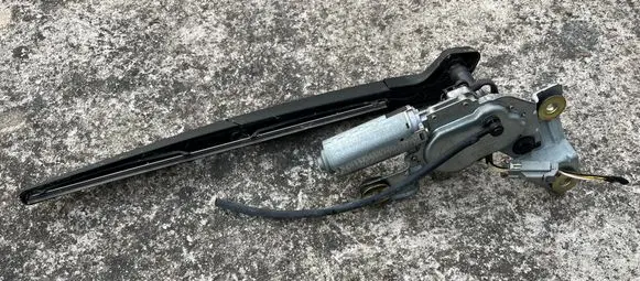 Volvo XC70 Rear window wiper motor 9154525