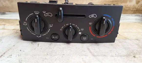 Peugeot 207 Climate control unit N102079B 69910002