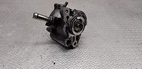 Toyota RAV 4 (XA20) Vacuum pump 2930027020
