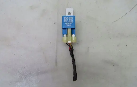KIA Ceed Other relay 952251F100