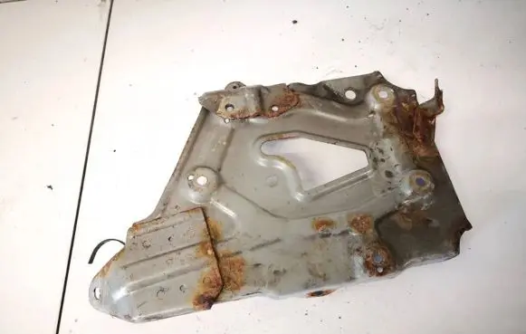 Battery bracket