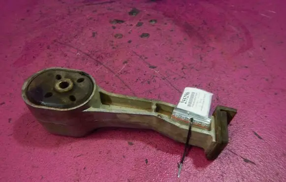 Ford Galaxy Gearbox mounting bracket