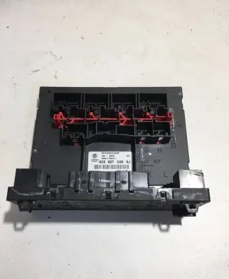 Volkswagen Golf V Comfort/convenience module 3C0937049AJ