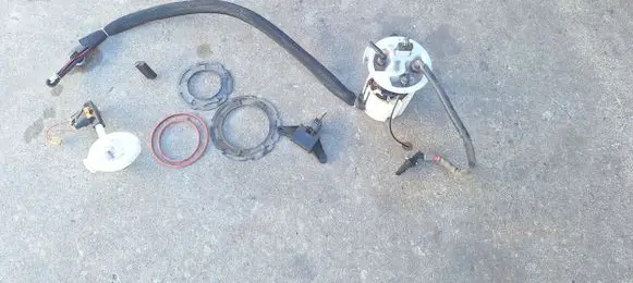 Volvo V70 In-tank fuel pump 31372992 31405746