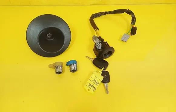 Renault Kangoo I Ignition lock 