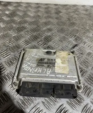 Seat Alhambra (Mk1) Engine control unit/module 038906013FC 038906013