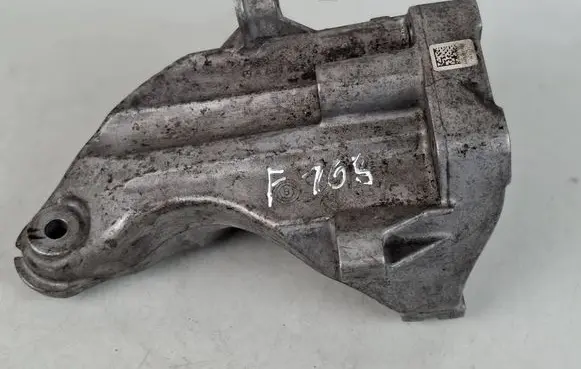 Mercedes-Benz GLK (X204) Engine mounting bracket A6512231304