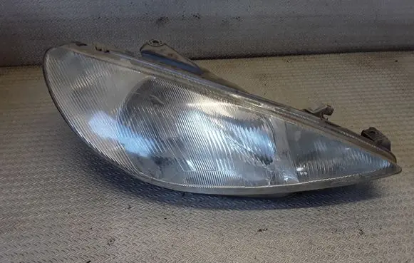Peugeot 206 Headlight/headlamp 67735800