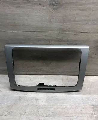 Volkswagen PASSAT B6 Radio/GPS head unit trim 3C0858069AC