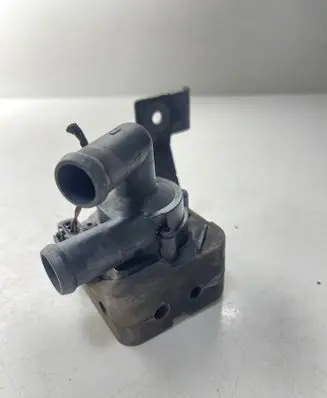 BMW 7 F01 F02 F03 F04 Electric auxiliary coolant/water pump 17669711 040771766 9239313