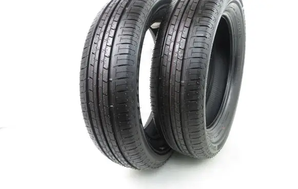 Volkswagen Golf V R16 summer tire 